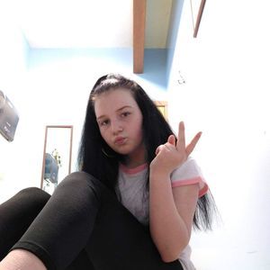 Meet your Posher, Brittney